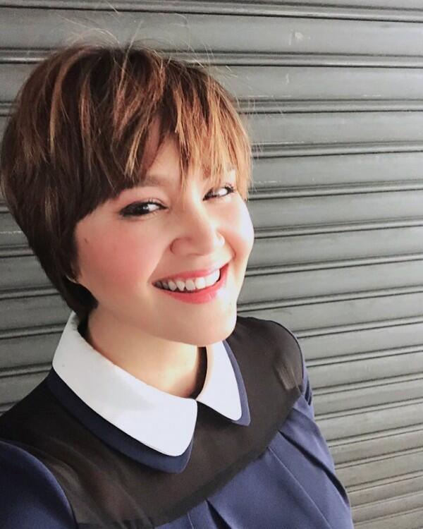 14 Tahun Sejak "Sexy, Naughty, Bitchy", 10 Potret Terbaru Tata Young