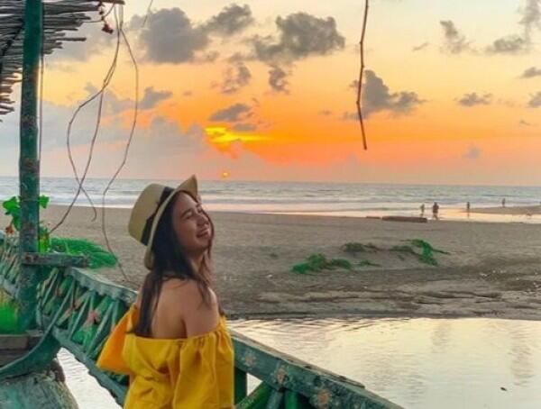 10 Potret Liburan Tissa Biani di Bali yang Manis Banget!