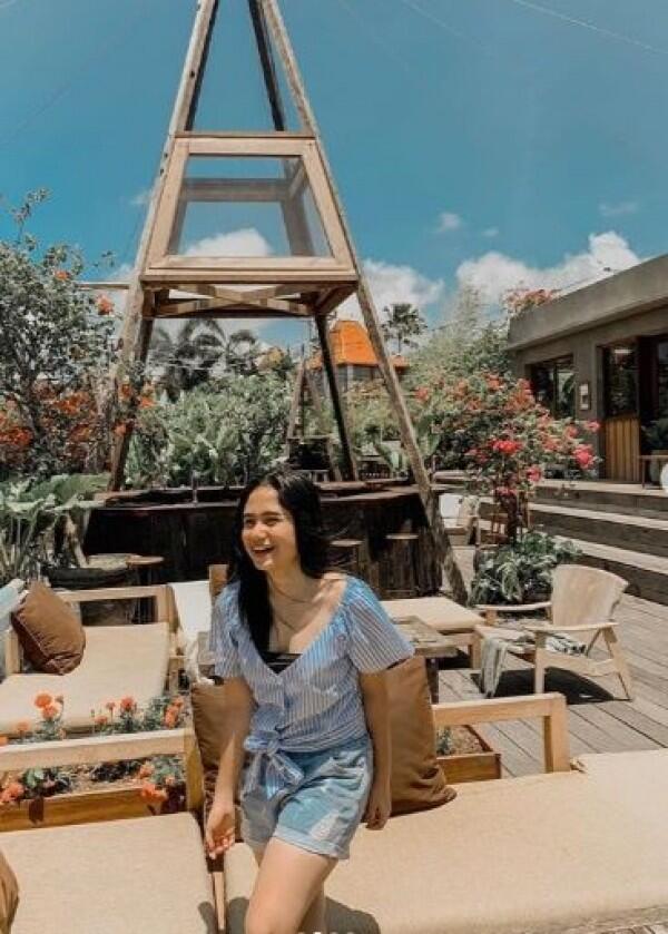 10 Potret Liburan Tissa Biani di Bali yang Manis Banget!