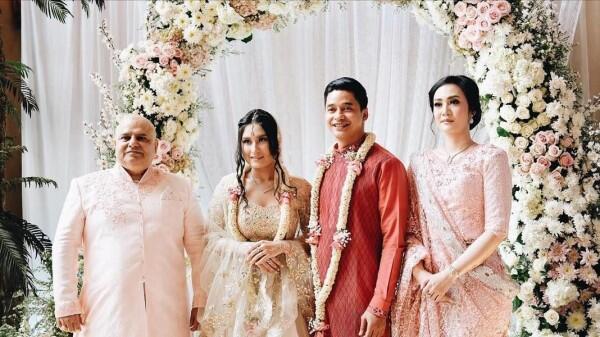 Bertema Bollywood, 10 Potret Lamaran Adly Fayruz dan Angbeen Rishi
