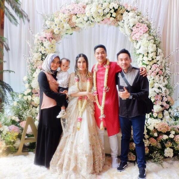 Bertema Bollywood, 10 Potret Lamaran Adly Fayruz dan Angbeen Rishi