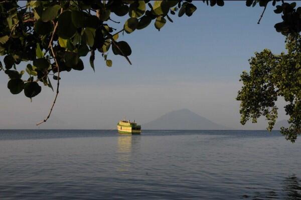 Destinasi Baru! Pasar Teluk Halmahera Barat Resmi Diluncurkan