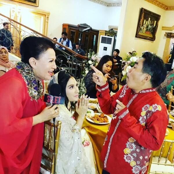12 Gaya Tunangan Adly Fayruz & Angbeen Rishi, Unik Pakai Adat India