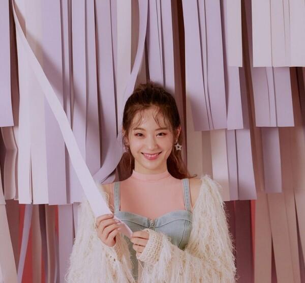 12 Idol Pendatang Baru yang Berulang Tahun di Bulan Desember