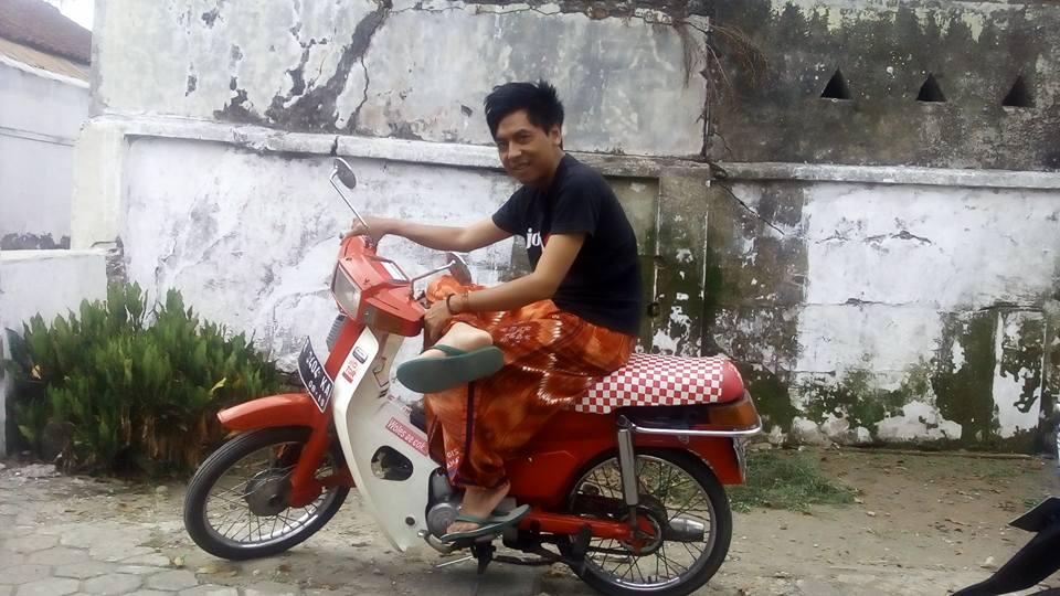 Cerita Tentang Penyiar Radio neh, Mau Baca?