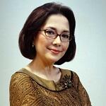 Rahasia Aktris Tampil Awet Muda ala Tante Widyawati
