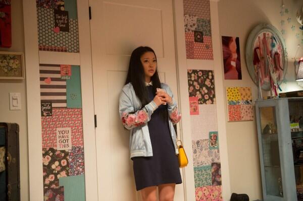 7 Outfit Kece 'Lara Jean' Ini Bisa Jadi Inspirasi Fashion Buat Cewek