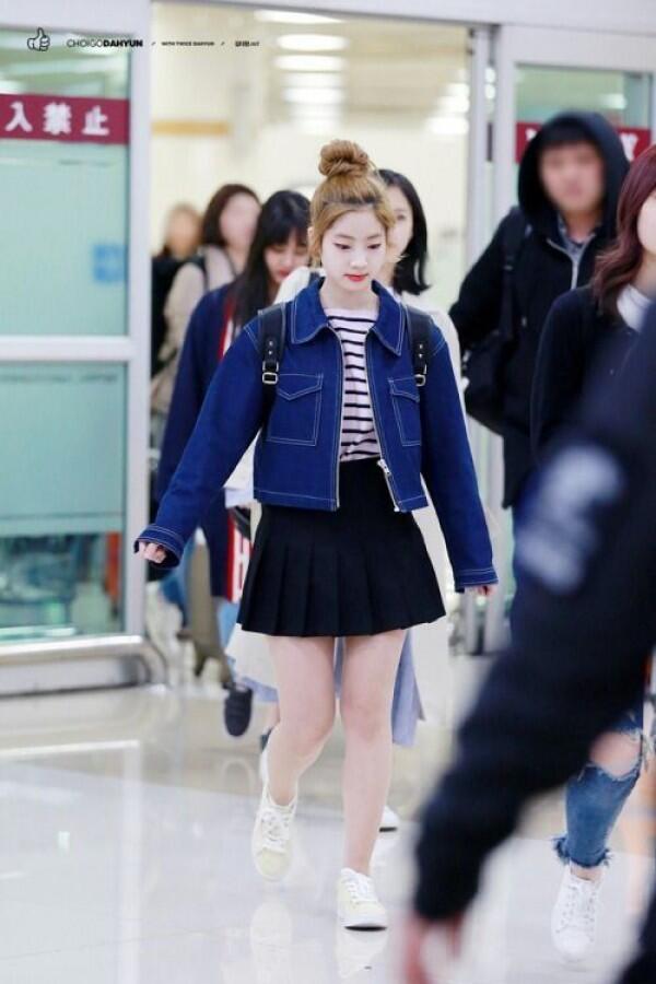 Imut dan Girly, Ini Gaya Kece Dahyun TWICE yang Bisa Kamu Tiru!