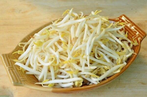7 Makanan Ini Ternyata Lebih Sehat kalau Dimakan Mentah, Suka Mana?