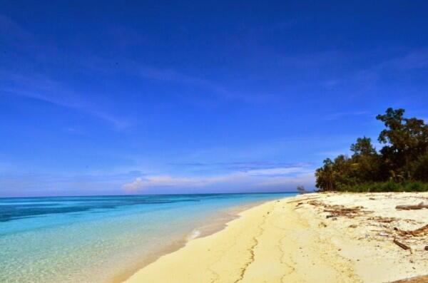 Bikin Betah Nyemplung! Ini 5 Spot Snorkeling Keren di Sulawesi Selatan