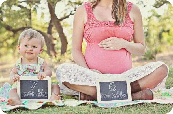 Tanpa Fotografer Andal, 10 Ide Maternity Shoot Ini Mudah Kamu Tiru