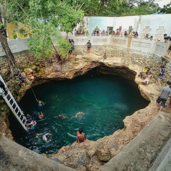 Pemandangannya Indah Banget, 5 Sinkhole Ini Justru Jadi Tempat Wisata