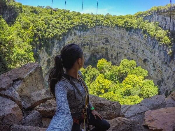 Pemandangannya Indah Banget, 5 Sinkhole Ini Justru Jadi Tempat Wisata