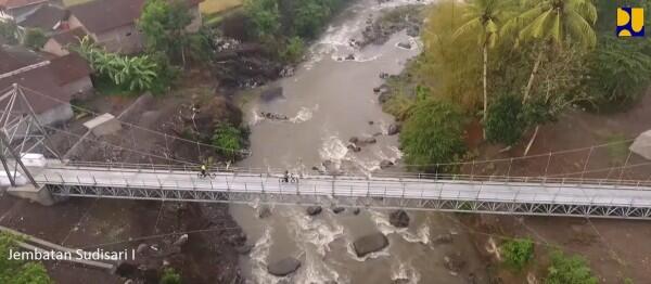 Jembatan Gantung Jadi Jantung Sekaligus Objek Wisata Andalan Desa