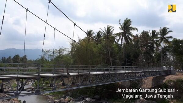 Jembatan Gantung Jadi Jantung Sekaligus Objek Wisata Andalan Desa