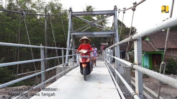 Jembatan Gantung Jadi Jantung Sekaligus Objek Wisata Andalan Desa
