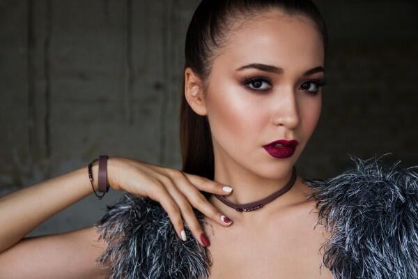 Penyuka Lipstik Bold Pasti Miliki 5 Karakter Unik Ini, Bener Gak?