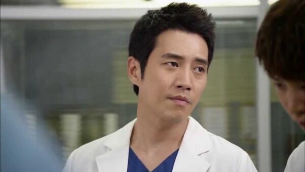 Selalu Jadi Cowok Keren, Ini 5 KDrama Joo Sang Wook