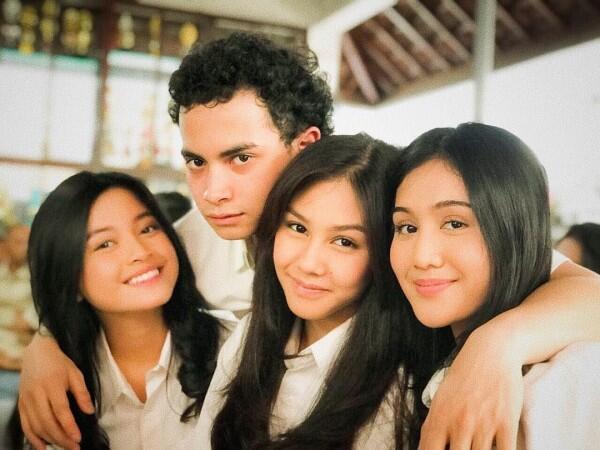 10 Potret Pemain Dilan 1990 Setelah Setahun, Ada yang Beda?
