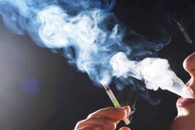 Tips Sederhana Menghilangkan Bau Rokok Di Dalam Ruangan