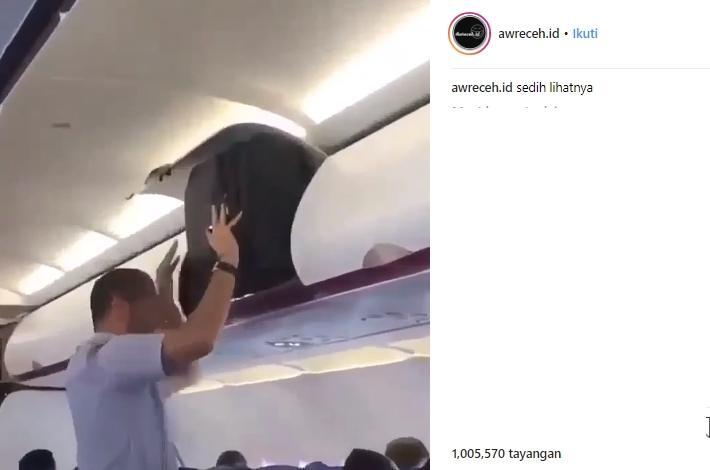 Cara Penumpang Ini Memasukin Kopernya Bikin Tepuk Jidat!