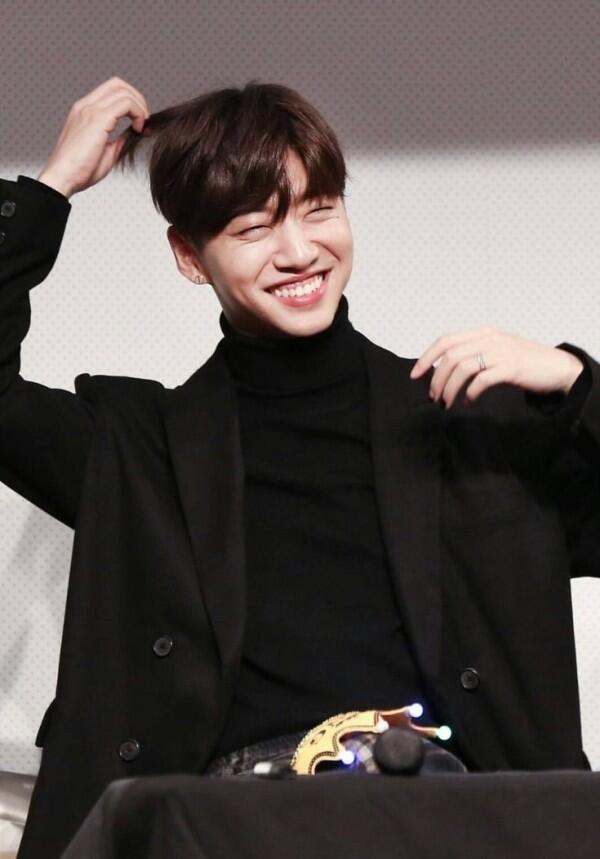 Bikin Tersihir, 10 Idol KPop Ini Punya Gummy Smile Paling Manis!