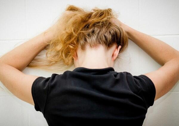 Kenapa Ada Wanita yang Mau Bertahan di Abusive Relationship?
