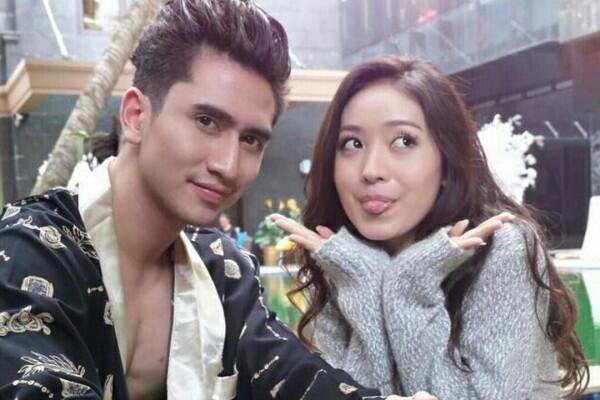 Belum Nikah, 10 Pasangan Seleb Ini Sering Pamer Kemesraan di Instagram