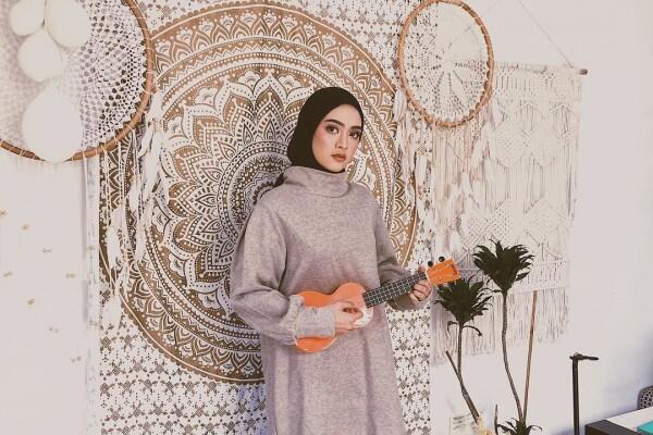Tampil Antimainstream, 10 Inspirasi Gaya Unik Selebgram Tasya Kissty
