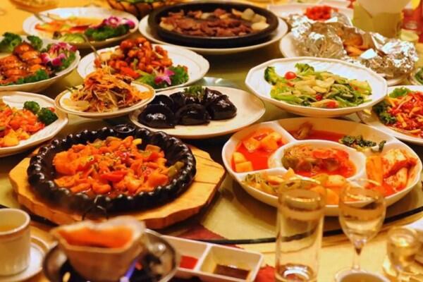 7 Makanan yang Sebaiknya Tidak Dikonsumsi Saat Perut Kosong