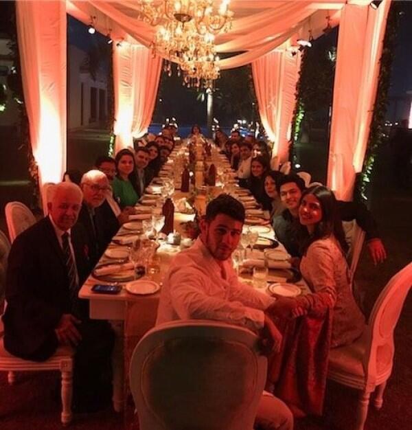 Jonas Brothers Tiba di India, 12 Foto Pesta Prewed Priyanka & Nick