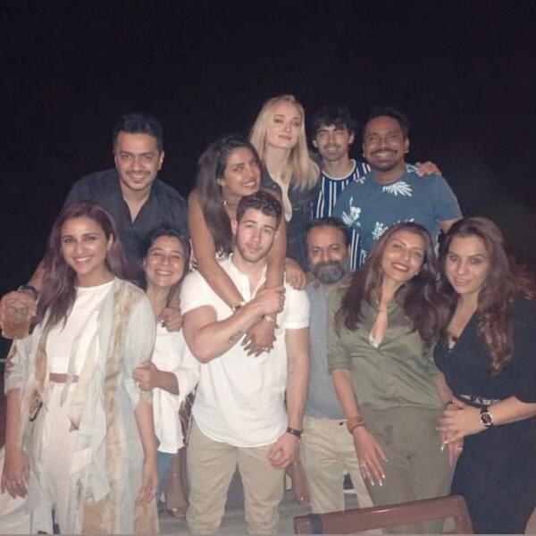 Jonas Brothers Tiba di India, 12 Foto Pesta Prewed Priyanka & Nick
