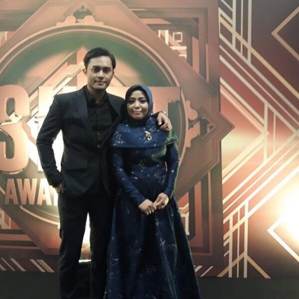 Beda Usia 15 Tahun, 9 Potret Kedekatan Muzdalifah & Fadel Islami