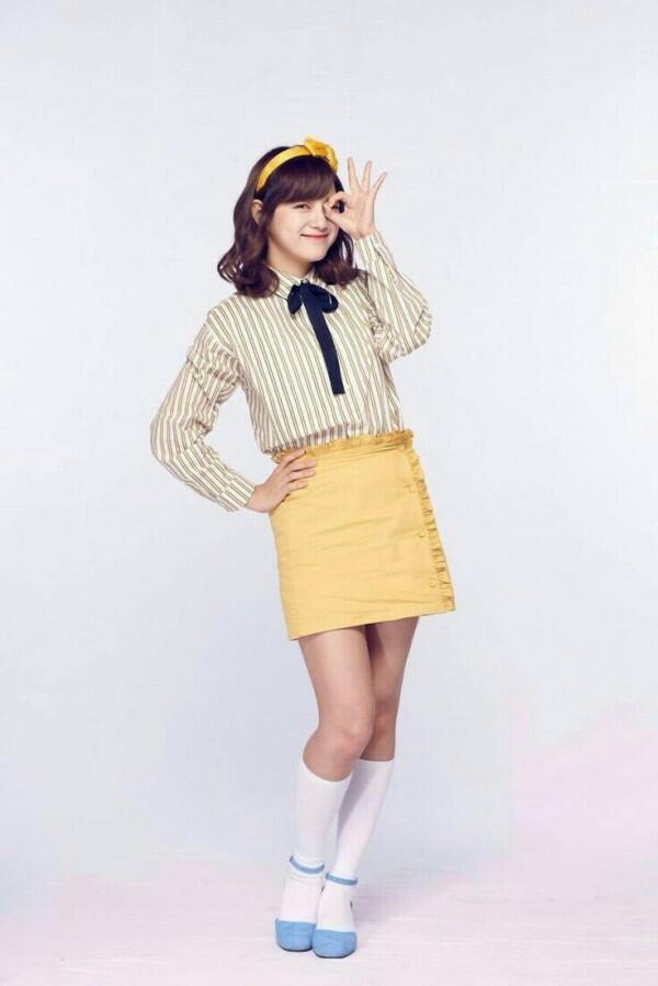 9 Mix and Match Outfit Warna Kuning ala Se-jeong Gugudan, Chic Abis!