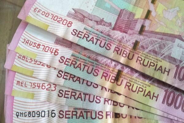 Ekonomi AS dan Perang Dagang Bayangi Rupiah