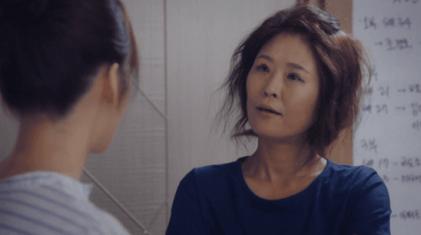 Kerap Jadi Tante Judes, 5 Drama Hwang Seok Jeong Ini Bikin Geregetan!