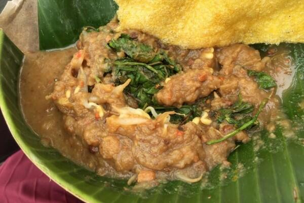 Kebanggaan Surabaya, Ini 5 Keunikan Pecel Semanggi yang Melegenda