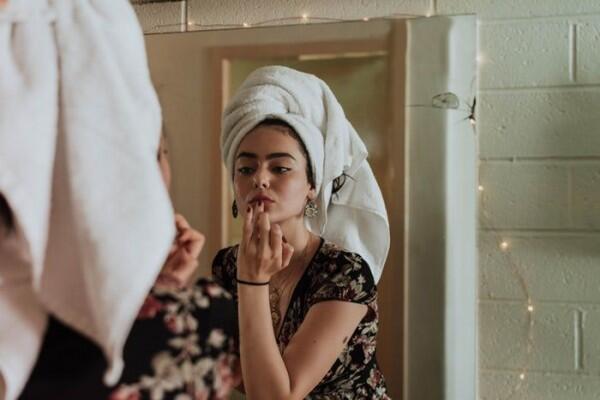 Terapkan 5 Kebiasaan Ini Agar Kulit Wajahmu Lebih Cerah
