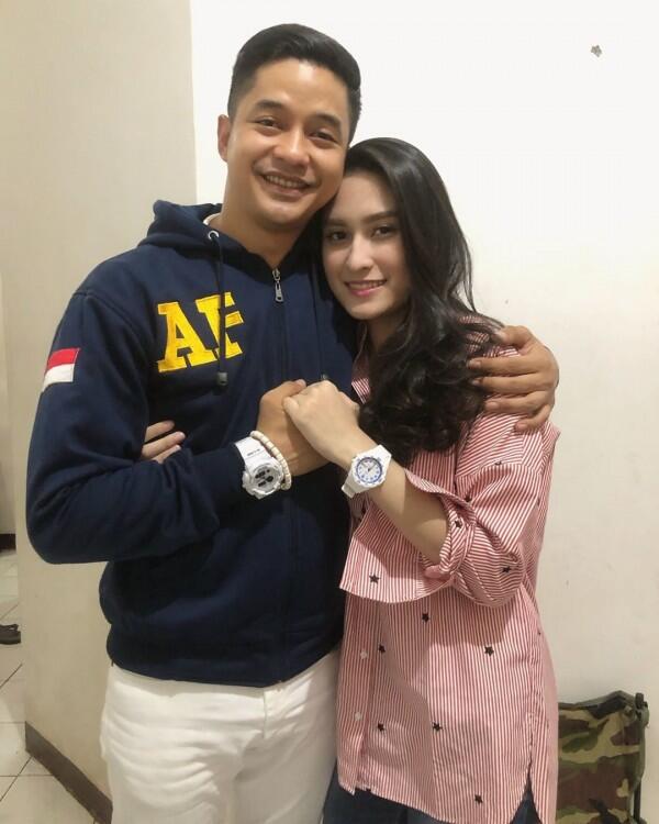 10 Pesona Angbeen Rishi, Tunangan Adly Fayruz yang Manisnya Kebangetan