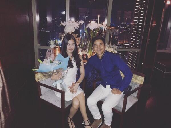 10 Pesona Angbeen Rishi, Tunangan Adly Fayruz yang Manisnya Kebangetan