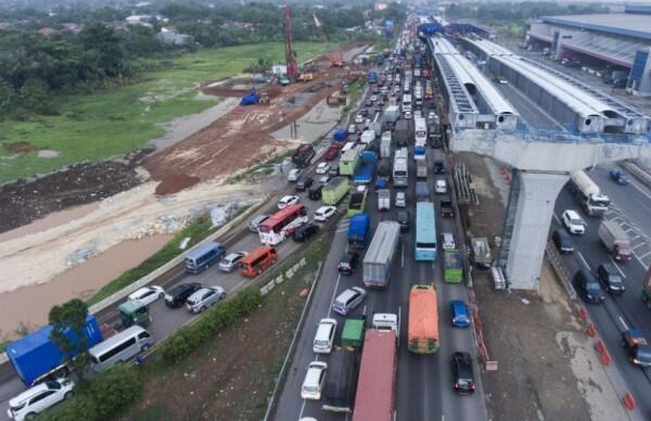 Presiden Jokowi: Jalan Tol Jakarta -Surabaya Tersambung Akhir Tahun