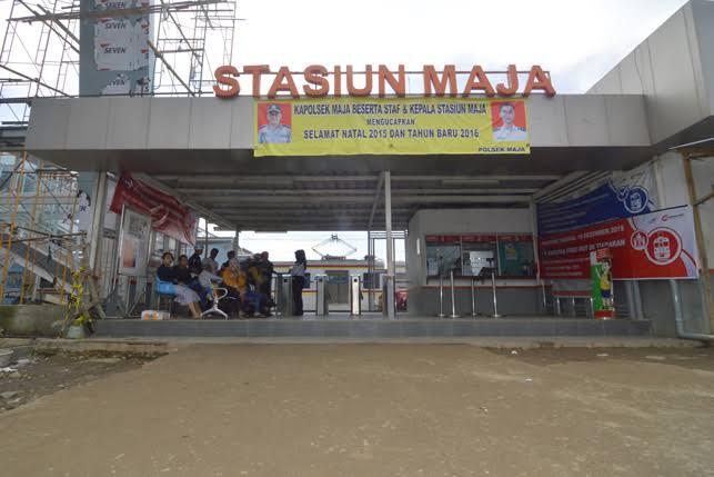 Penumpang Keluhkan Kurangnya Fasilitas Stasiun Maja