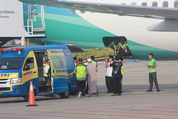 Zumi Zola Diizinkan Ikut Pemakaman Ayahnya di Jambi