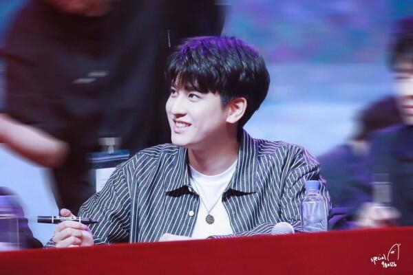 Dijuluki 'Nicest Maknae', Ini 12 Potret Paling Kece Chanwoo iKON
