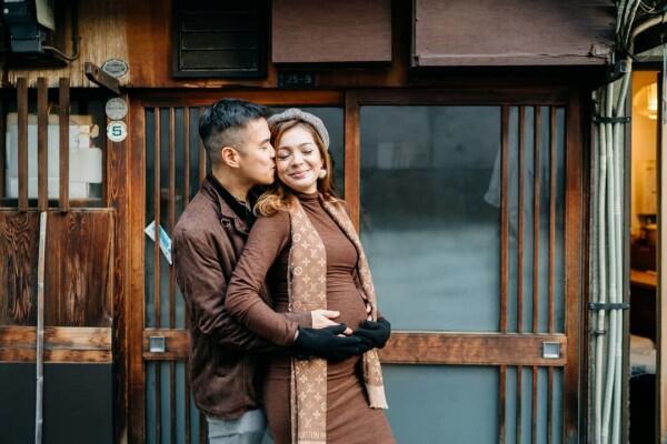 Hamil Anak ke-3, Manisnya 8 Potret Babymoon Maya Septha di Jepang Ini