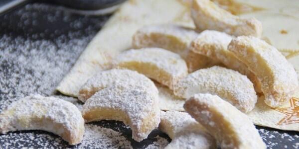 4 Resep Kue Putri Salju, Enak Tanpa Harus Beli Mahal-mahal