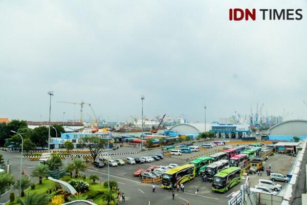 20 Potret Kece Kapal Viking Orio yang Bersandar di Surabaya North Quay