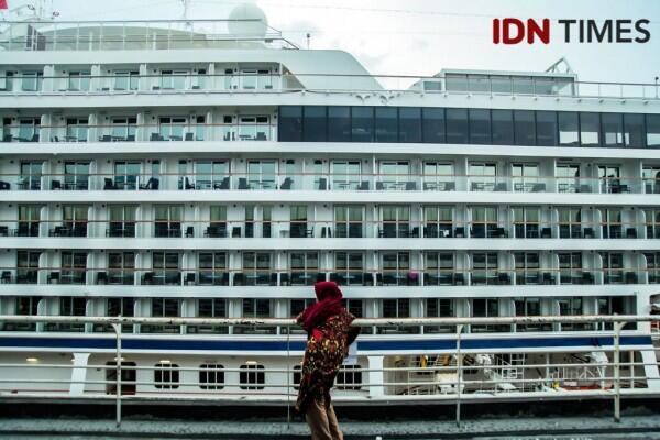 20 Potret Kece Kapal Viking Orio yang Bersandar di Surabaya North Quay