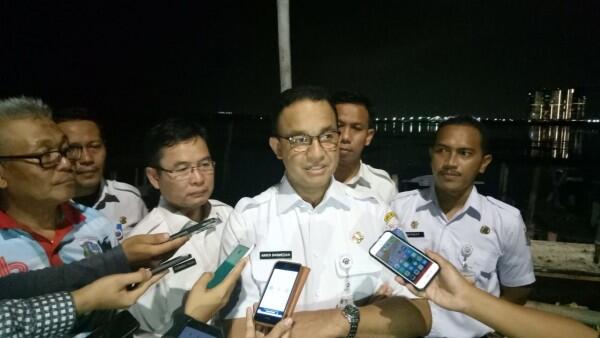 Ini Temuan Anies Saat Tinjau Banjir Rob di Kamal Muara