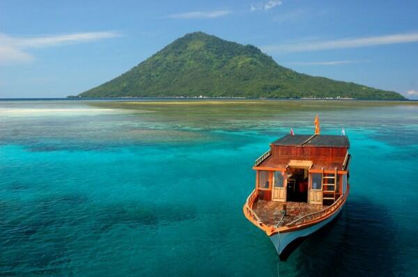 10 Spot Wisata di Manado Terbaru dan Paling Hits buat Dikunjungi